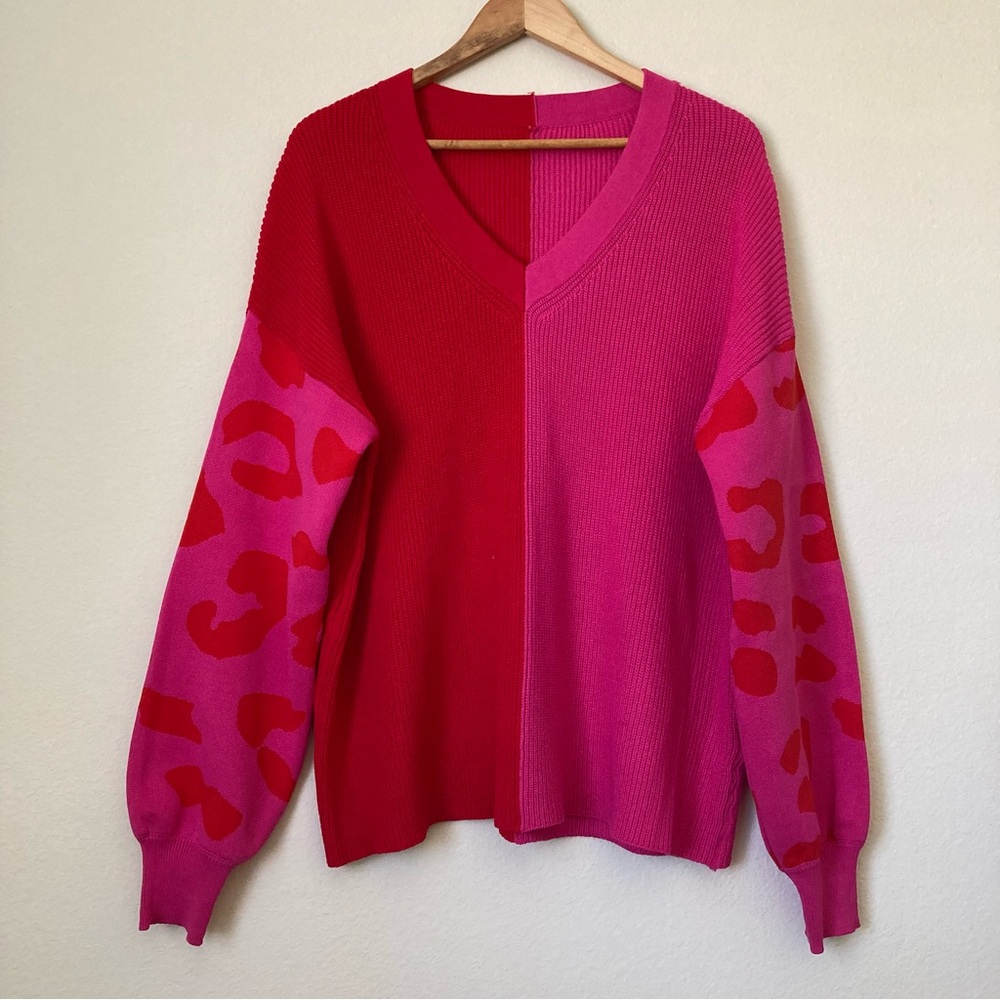 Long Sleeve Color Block V-Neck Sweater with Leopard Print Sleeves - Picture 3 of 9